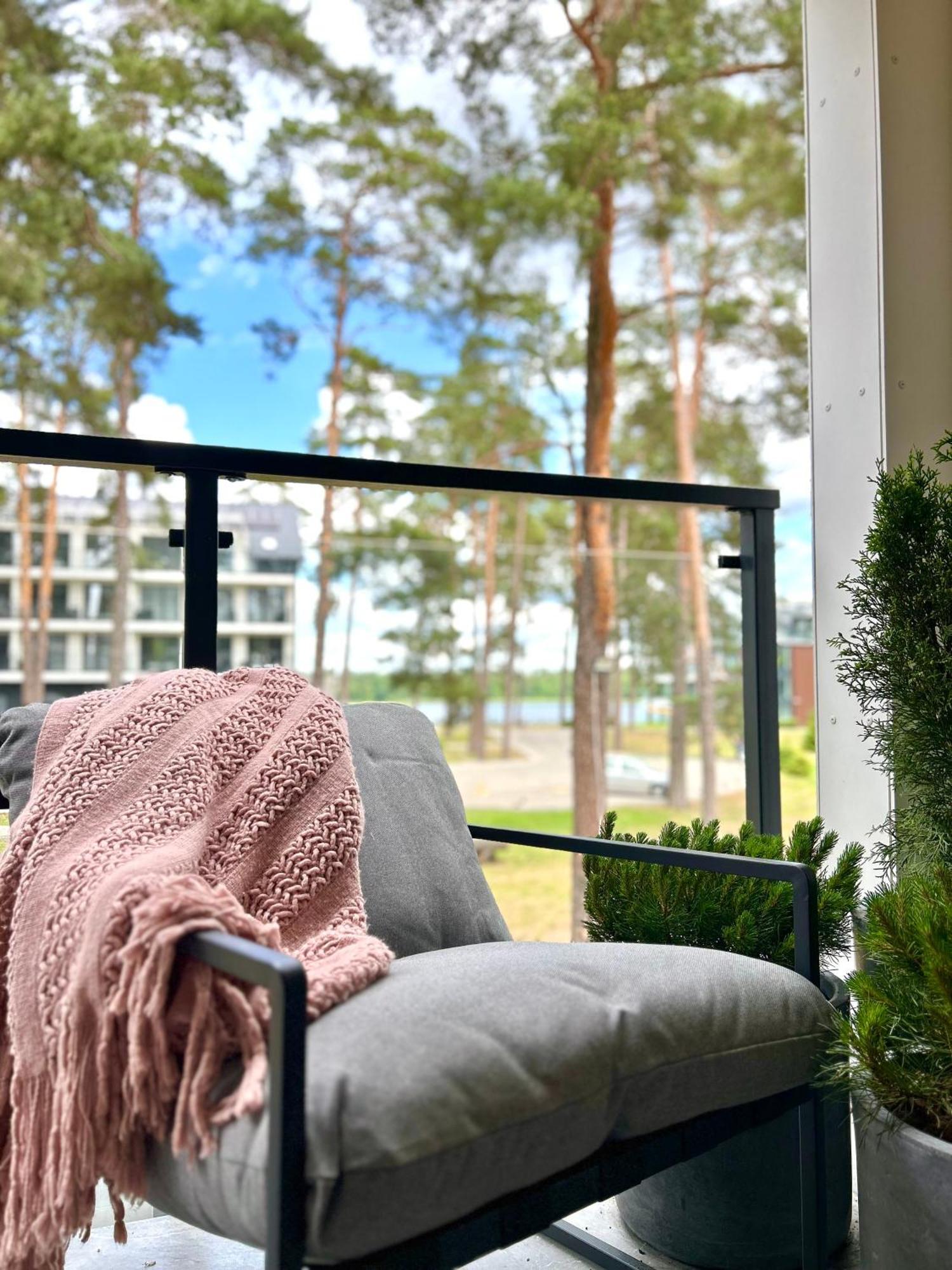 Bryza Nad Jeziorem Apartment